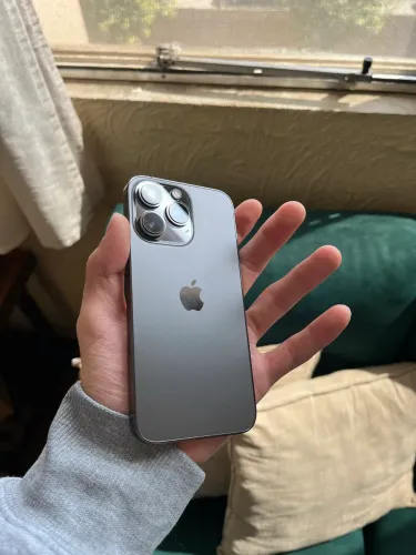 iPhone 13 Pro 128GB - Recondicionado (Completo com Caixa e Cabo Baseus)