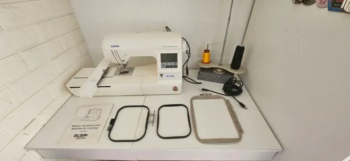 Maquina de bordado