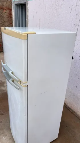 Geladeira Brastemp 350L