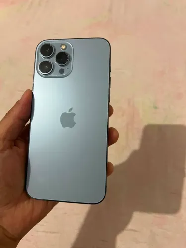 iPhone 13 pro Max todo original