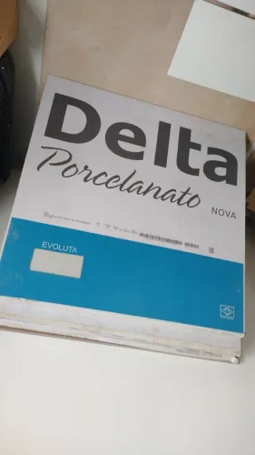 Piso Delta 90x90