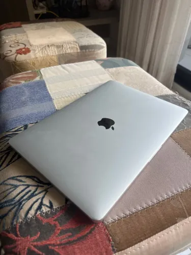 MacBook Pro I5 2017 8Gb Ram