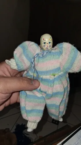 Bonequinha anos 90 bom estado