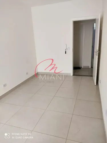 Sala para Locação com 20m² - Localização privilegiada, ao lado do comércio e transporte