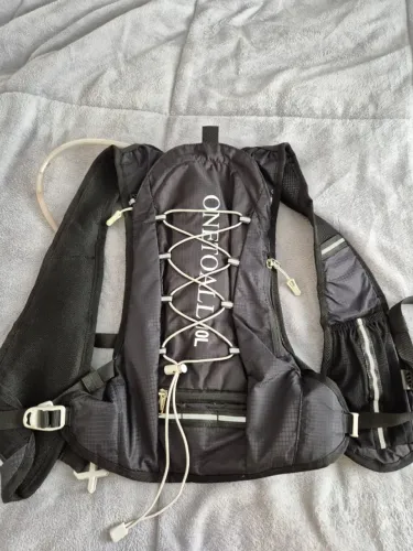 Mochila de Hidratação 10L Seminova com Reservatório de Água Incluso