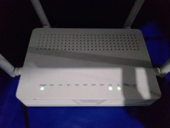 Roteador e modem Blu Castle Bc = 50 reais