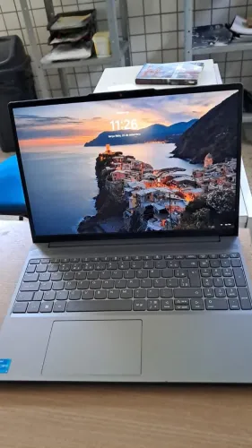 Notebook Lenovo Ideapad Slim3i i5 13ª Geração, 8GB RAM, SSD 512GB