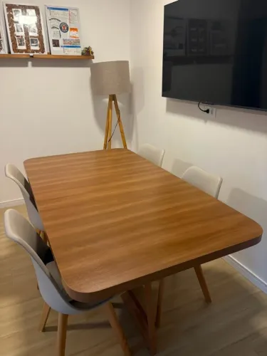 Mesa de Jantar Retangular Átria - 1,60m (Capacidade para 6 Lugares)