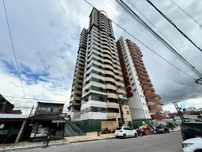 Apto, 80m², 2 suítes, no Edificio Aruas