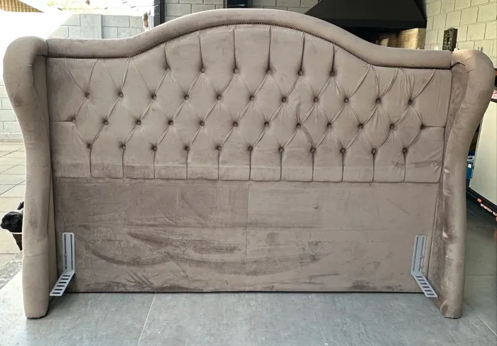 Cabeceira king size em suede 