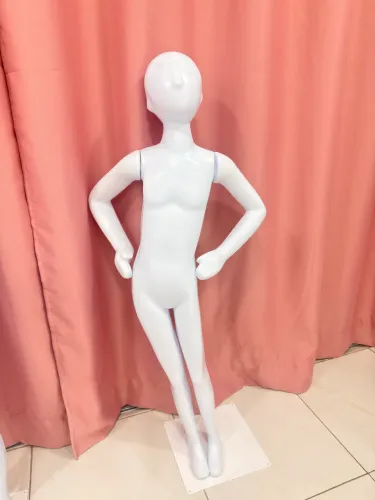 Manequim Alegria Menina