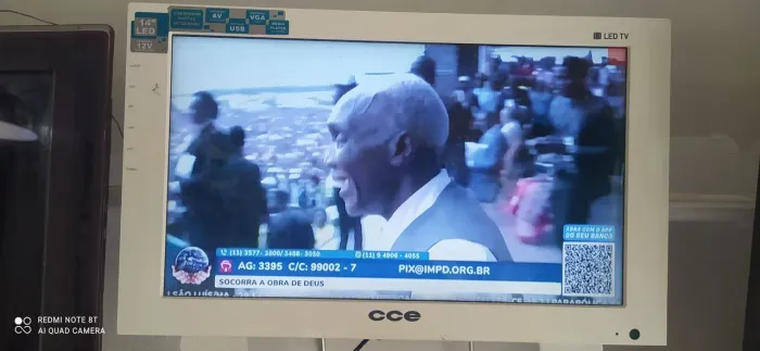 Tv 14 polegadas cce de led com conversor digital