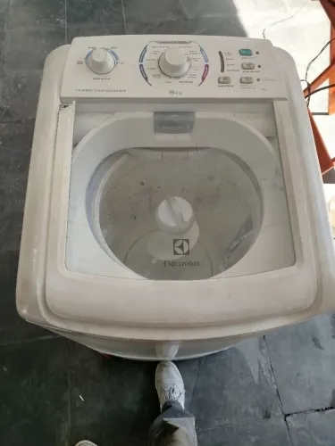 Máquina de lavar Eletrolux 8kg 