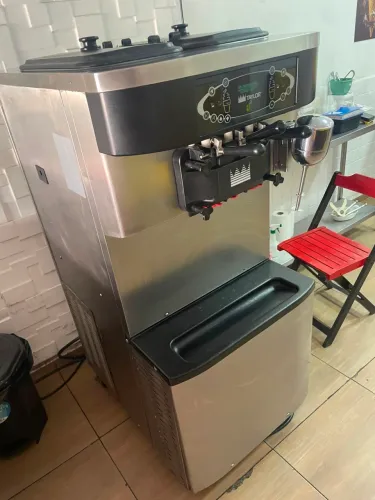 Máquina de sorvete expresso Taylor 713