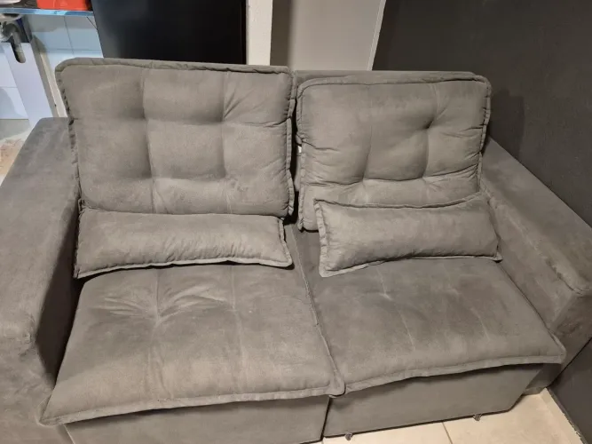 Sofá 2 lugares seminovo com pouco tempo de uso, valor $1.400