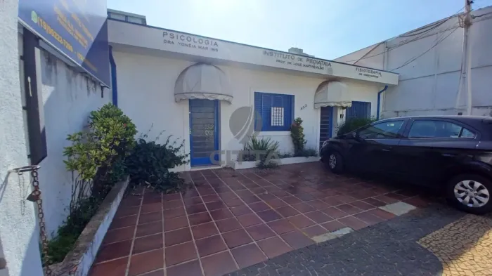 Casa comercial a venda na Rua Antônio Lapa, Cambuí em Campinas