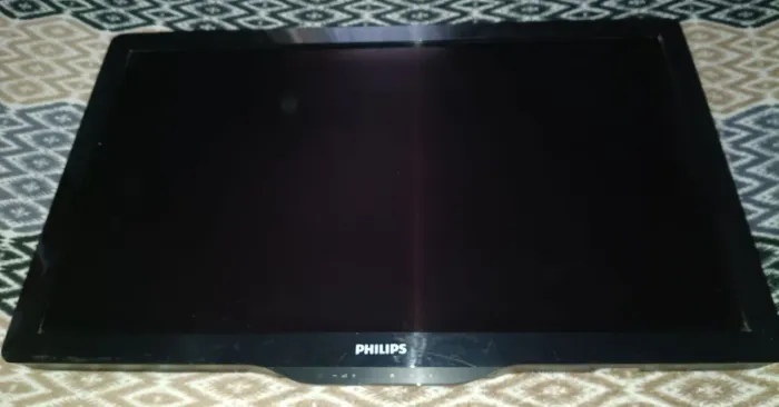 TV Philips 32 polegadas para retirar peças 
