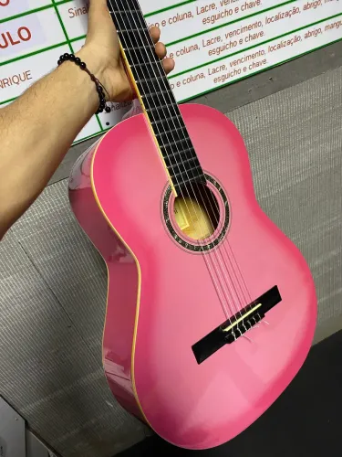 Violão giannini rosa