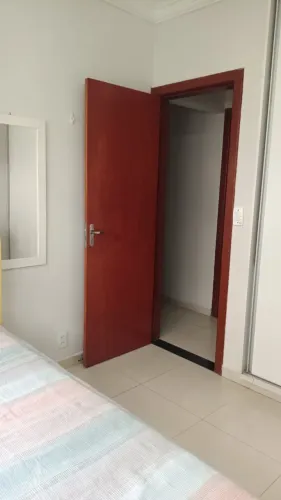 Alugo QUARTO em Jardim da Penha (Vitória - ES)