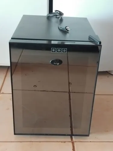 Adega para 18 vinhos, Faço entrega 