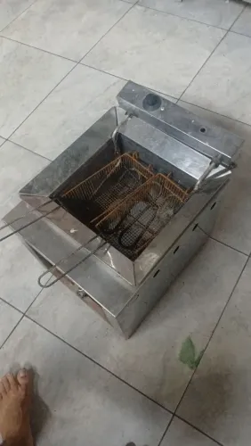 Vendo fritadeira elétrica