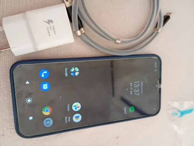Celular funcionando tudo otimo quebra galho