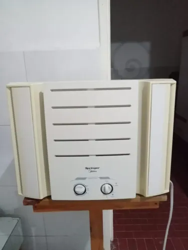 Ar condicionado janela Springer midea - 7500 BTUs - 220v - quente e frio - Mecânico.