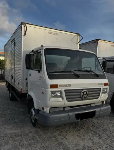 Caminhão Volkswagen 8.120 Baú - Entrada 10%