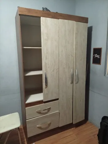 Guarda-roupa 4 portas 