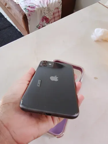 iPhone 11