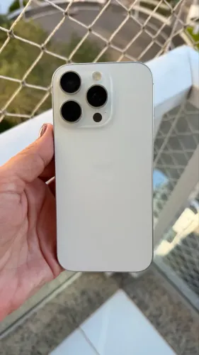 iPhone 16 Pro
