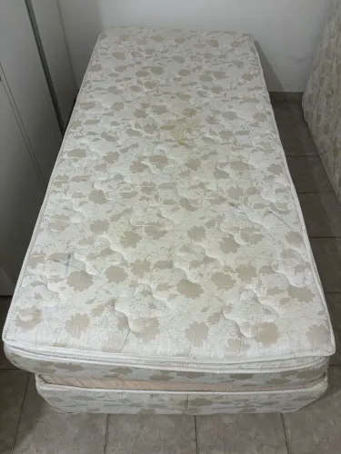 Colchão de Solteiro / Cama Box