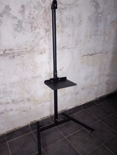 Suporte para TV estilo pedestal de 19 a 56 polegadas