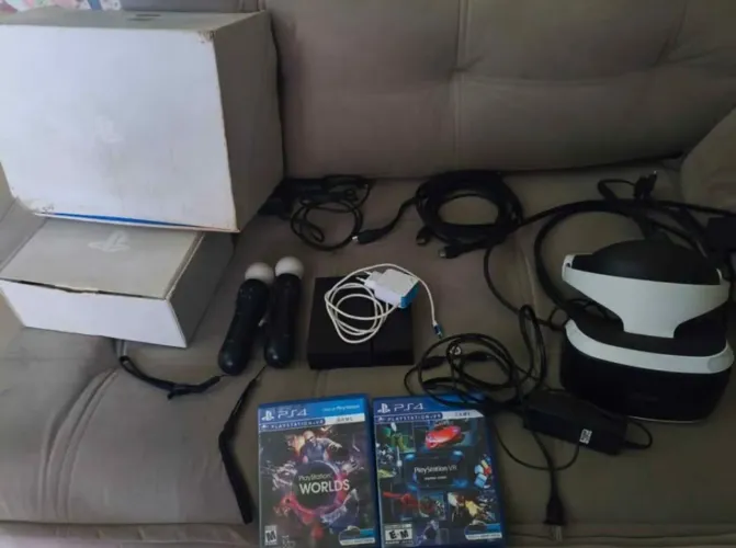 ? PlayStation VR (PS VR) + Kit Move + 2 Jogos - Completo - R$ 1.200! ?