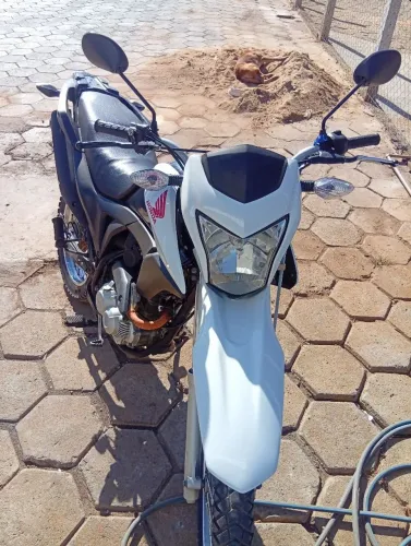 Bros 160