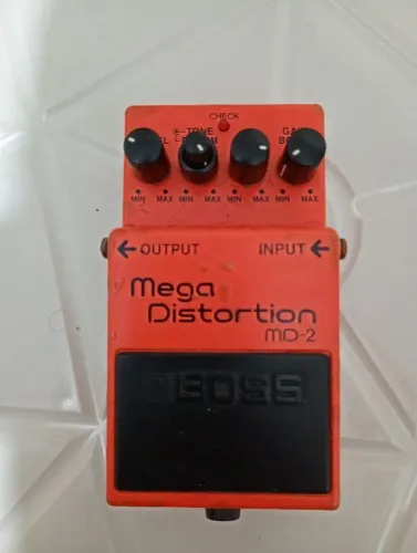 Pedal mega distortion md-2 boss