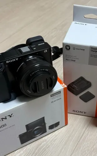 Camera Sony Alpha a6100com lente 16-50mm F3.5-5.6 - usei So 1dia