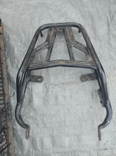 Suporte para baú Lander 2008 a 2017