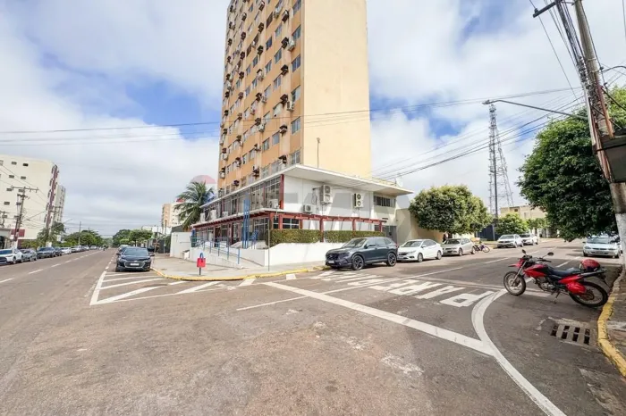 "Conjunto Comercial no Edifício Verona - Oportunidade!"