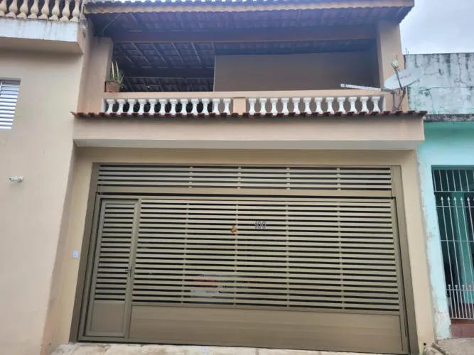 Casa para venda em Chácara Mafalda com 3 quartos, 138m²