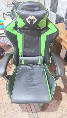 Cadeira gamer usada