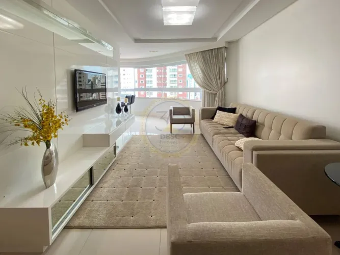 Apartamento Mobiliado com 1 Suíte + 2 Demi-Suítes para Locação Anual em Balneário Camboriú