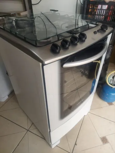 fogão Electrolux  automático 4 bocas Branco frontal de vidro gás de botijão forno excelent
