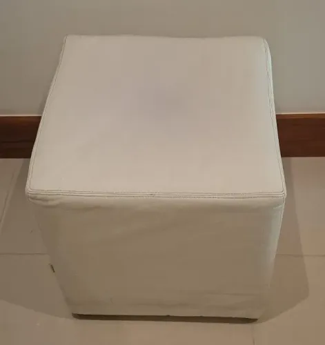 PUFF BRANCO (41 X 41 X 44)