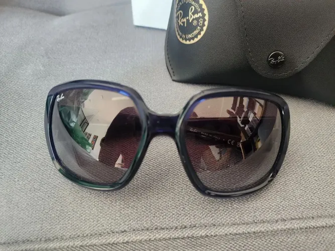 Ray-ban feminino impecável original seminovo impecável 