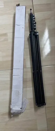 Tripé para iluminação