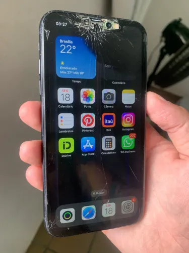 iPhone XR usado tela quebrada 