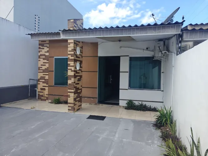Casa no Parque 10 próximo à Academia Live das Torres