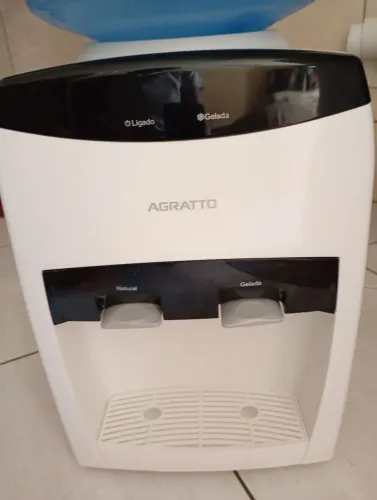 Filtro e suporte para água e mão francesa