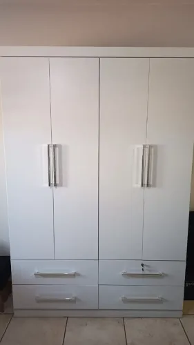 Armario semi novo